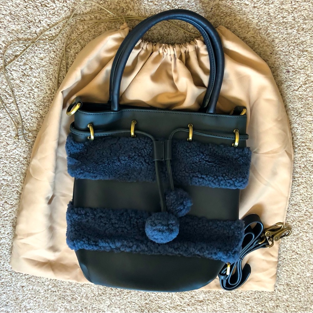 Authentic Australia LUXE collective Shearling Leather navy crossbody bucket bag
